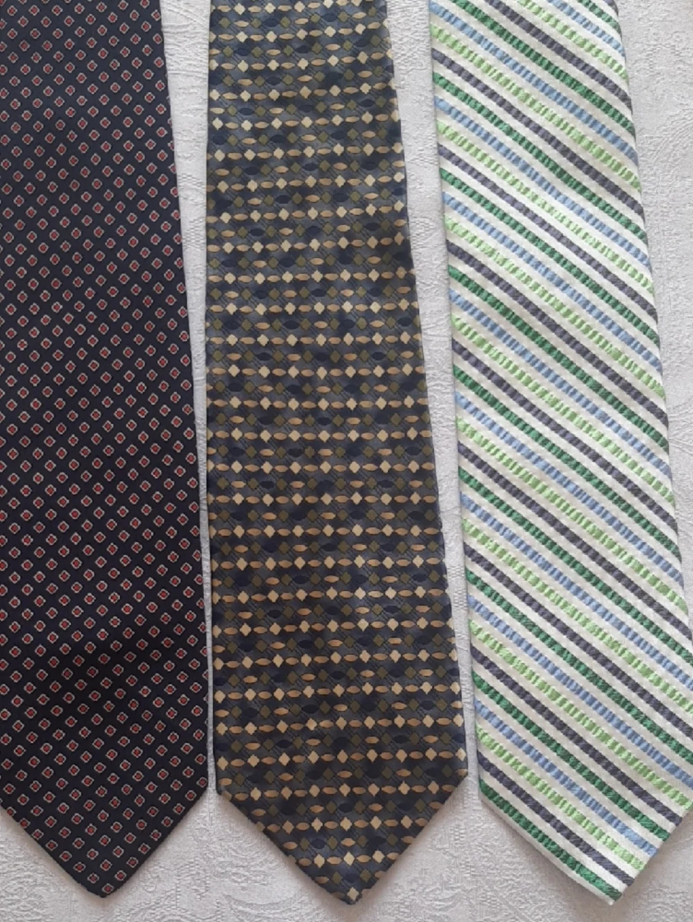 N/A lot ties